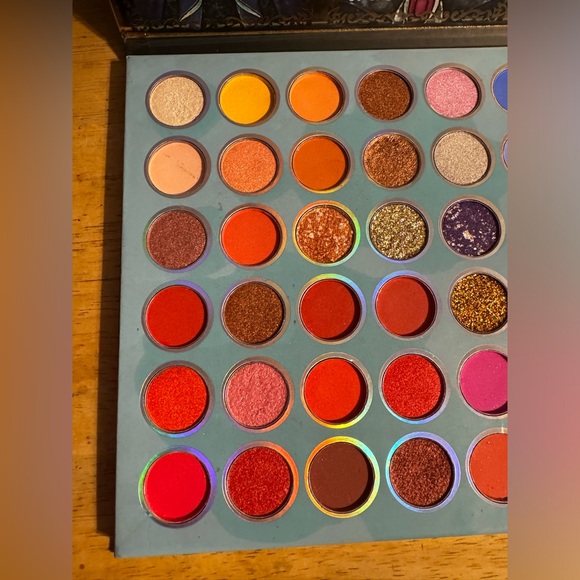 Favor Beauty Princess Belle Elsa Tiana Palette - Picture 4 of 11